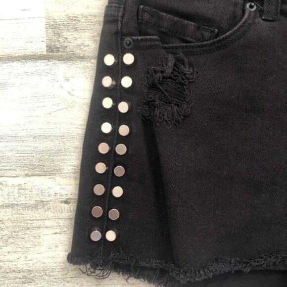 BDG Shorts Women's 28 Black High‑Rise Cheeky Studded Denim Cutoff Edgy Summer - Picture 7 of 11